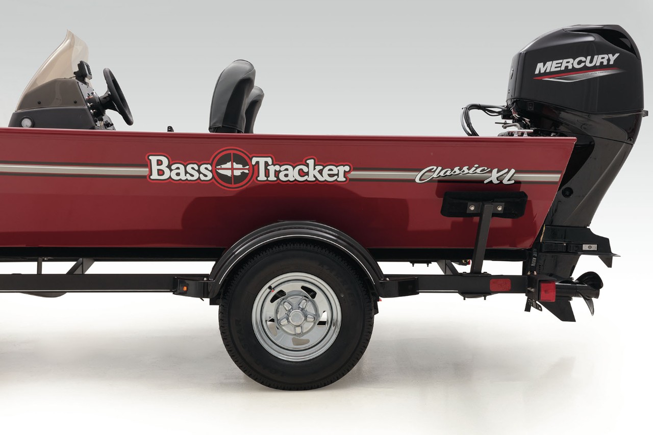 BASS TRACKER Classic XL TRACKER Mod V Bass Boat